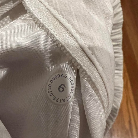 Lululemon shorts - Picture 3 of 5